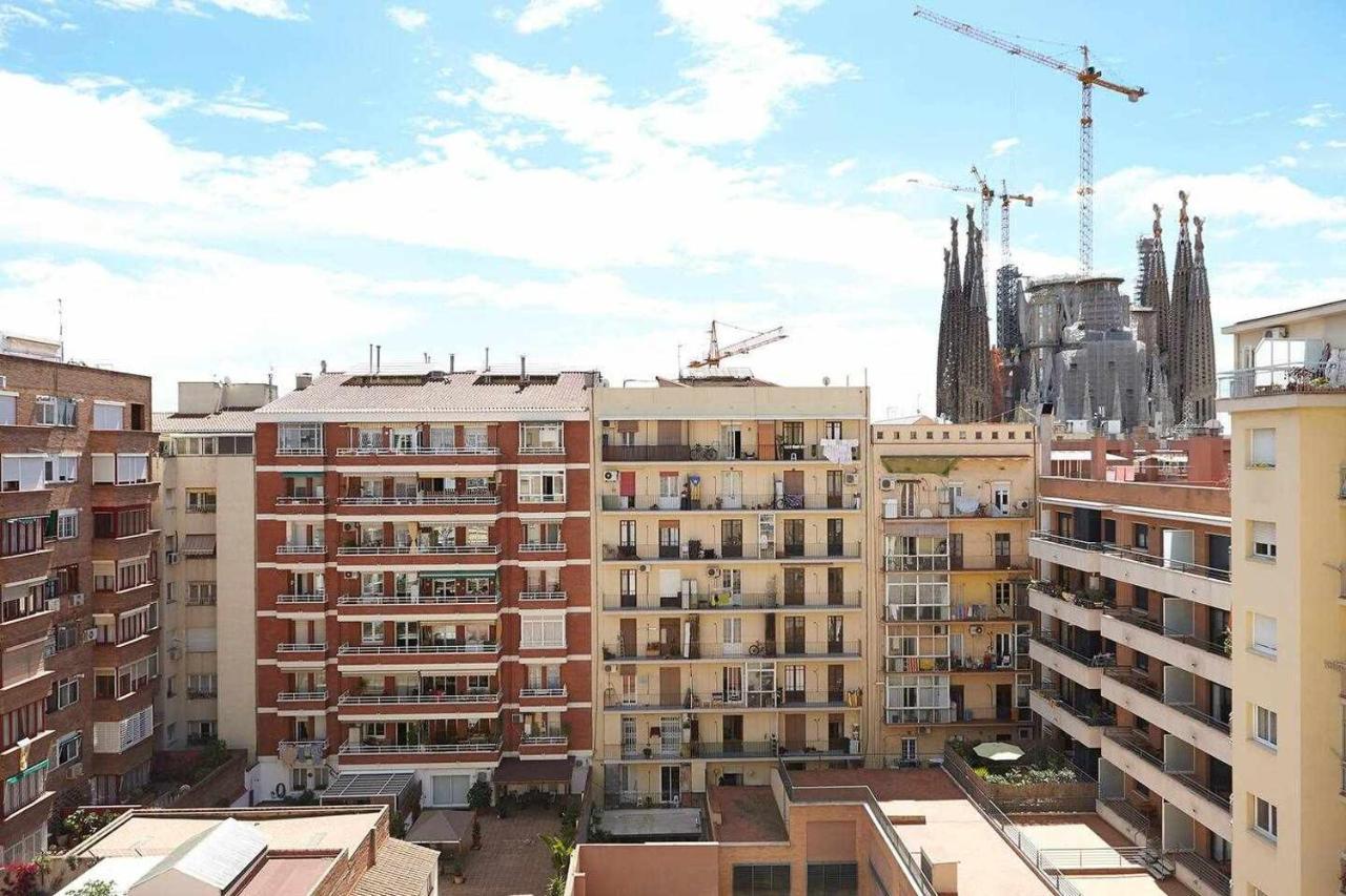 Sagrada Familia Views Nos Preocupa Su Seguridad. — Photos 2